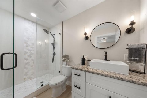 House in Clearwater, Florida 4 bedrooms, 258.27 sq.m. № 2399250 - photo 27