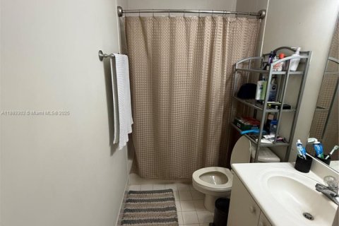 Touwnhouse à vendre à Doral, Floride: 3 chambres, 142.42 m2 № 1945261 - photo 24