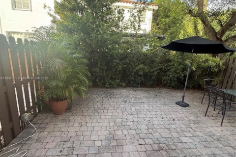 Touwnhouse à vendre à Doral, Floride: 3 chambres, 142.42 m2 № 1945261 - photo 19