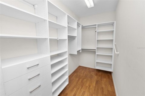 Condo in Lakeland, Florida, 3 bedrooms  № 1883626 - photo 13