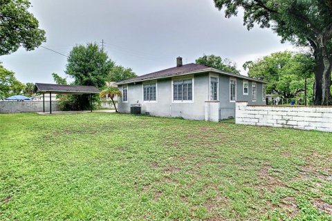 House in Tampa, Florida 3 bedrooms, 121.33 sq.m. № 2379014