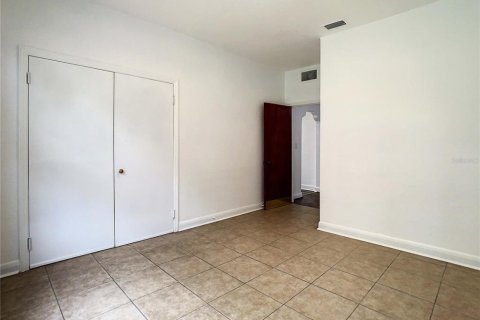 House in Tampa, Florida 3 bedrooms, 121.33 sq.m. № 2379014 - photo 21
