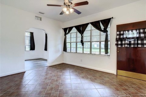 House in Tampa, Florida 3 bedrooms, 121.33 sq.m. № 2379014 - photo 29
