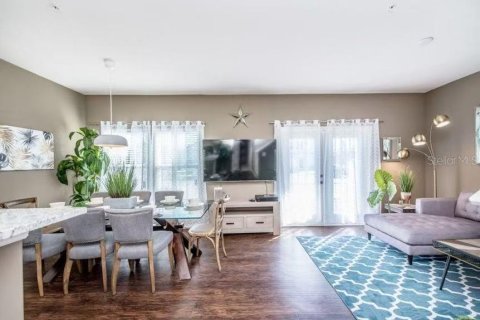 Condominio en alquiler en Kissimmee, Florida, 4 dormitorios, 157.38 m2 № 1858048 - foto 18