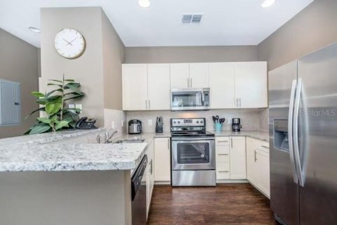 Condominio en alquiler en Kissimmee, Florida, 4 dormitorios, 157.38 m2 № 1858048 - foto 13