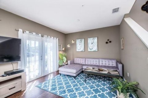 Condominio en alquiler en Kissimmee, Florida, 4 dormitorios, 157.38 m2 № 1858048 - foto 6