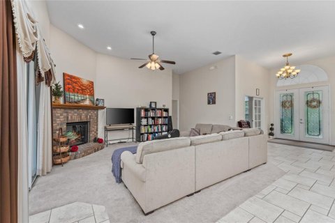 House in Plant City, Florida 3 bedrooms, 237.64 sq.m. № 1834571 - photo 20