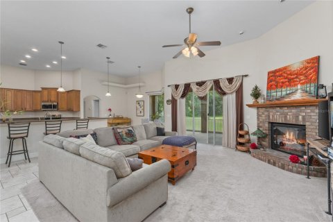 House in Plant City, Florida 3 bedrooms, 237.64 sq.m. № 1834571 - photo 19