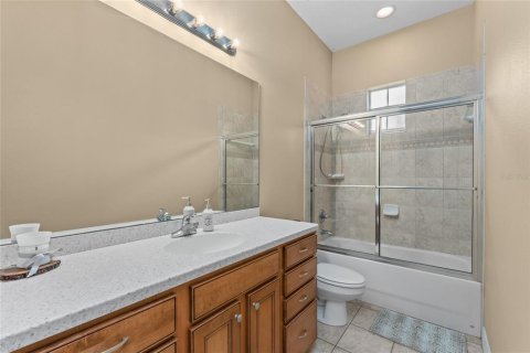 House in Plant City, Florida 3 bedrooms, 237.64 sq.m. № 1834571 - photo 25