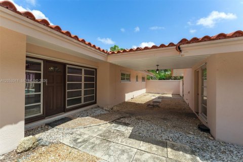 Casa en venta en Pinecrest, Florida, 4 dormitorios № 2172281 - foto 8
