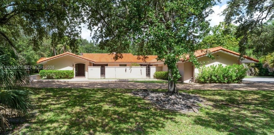 Casa en Pinecrest, Florida 4 dormitorios № 2172281