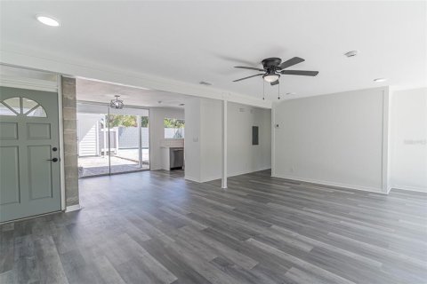 Villa ou maison à vendre à Winter Haven, Floride: 3 chambres, 107.77 m2 № 2099700 - photo 5