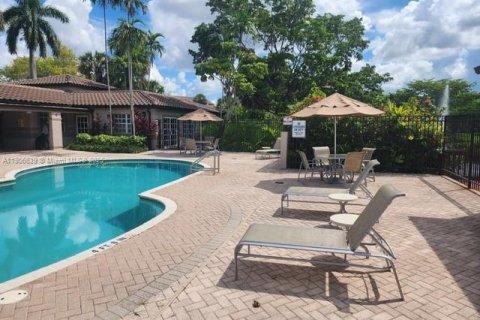 Снять в аренду кондоминиум в Санрайз, Флорида 3 спальни, 112.97м2, № 1963481 - фото 25