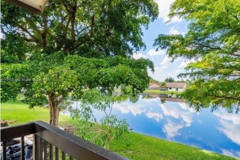 Снять в аренду кондоминиум в Санрайз, Флорида 3 спальни, 112.97м2, № 1963481 - фото 27