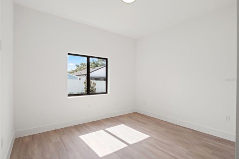 Casa en venta en Apopka, Florida, 4 dormitorios, 178.74 m2 № 2236824 - foto 26