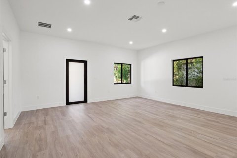 Casa en venta en Apopka, Florida, 4 dormitorios, 178.74 m2 № 2236824 - foto 8