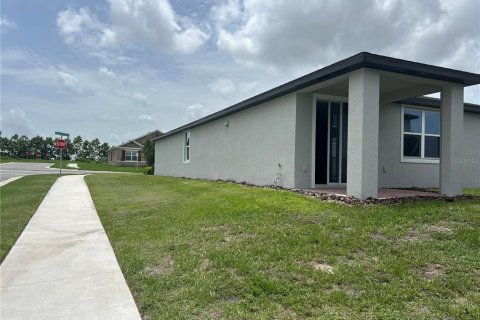 House in Lake Alfred, Florida 4 bedrooms, 184.69 sq.m. № 1771605 - photo 17
