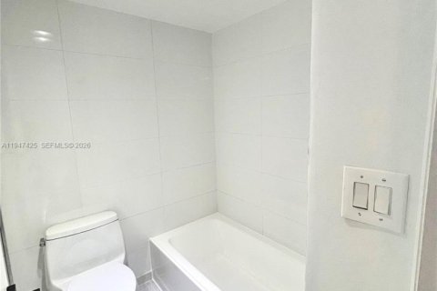 Copropriété à vendre à Aventura, Floride: 1 chambre, 84.82 m2 № 2003689 - photo 16