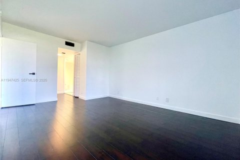 Copropriété à vendre à Aventura, Floride: 1 chambre, 84.82 m2 № 2003689 - photo 21
