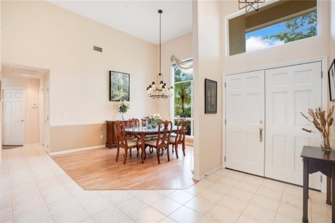 House in Orlando, Florida 4 bedrooms, 235.41 sq.m. № 1659279 - photo 3
