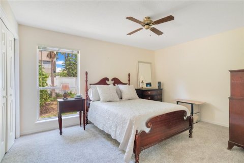 House in Orlando, Florida 4 bedrooms, 235.41 sq.m. № 1659279 - photo 16