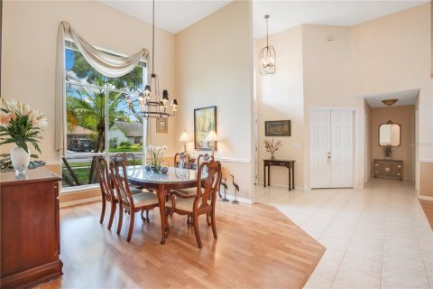 House in Orlando, Florida 4 bedrooms, 235.41 sq.m. № 1659279 - photo 9