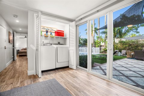 Casa en venta en Hollywood, Florida, 3 dormitorios, 115.01 m2 № 1966905 - foto 4