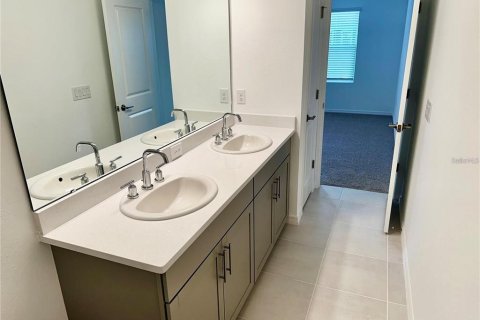 Touwnhouse à louer à Sarasota, Floride: 2 chambres, 111.67 m2 № 2406391 - photo 12