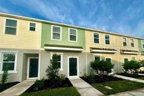 Touwnhouse à louer à Sarasota, Floride: 2 chambres, 111.67 m2 № 2406391 - photo 2
