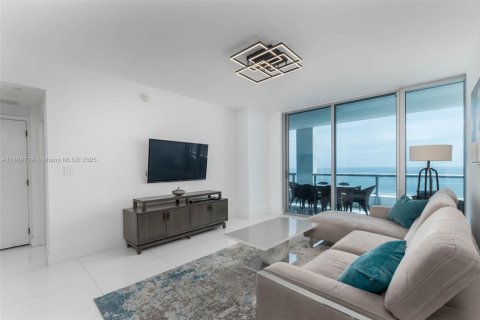 Condominio en alquiler en Miami Beach, Florida, 2 dormitorios, 100.71 m2 № 1895870 - foto 5