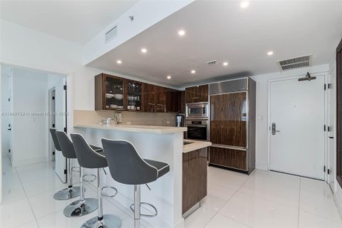Condominio en alquiler en Miami Beach, Florida, 2 dormitorios, 100.71 m2 № 1895870 - foto 9