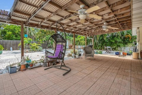 House in Bradenton, Florida 2 bedrooms, 130.25 sq.m. № 1802140 - photo 15