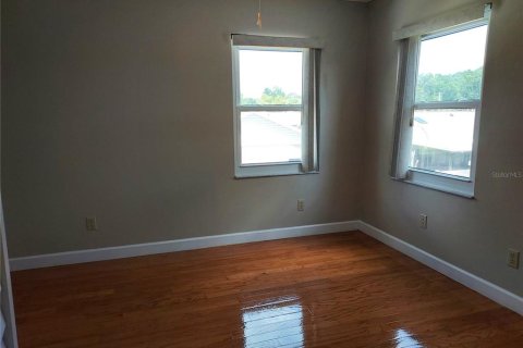 House in Brandon, Florida 4 bedrooms, 248.98 sq.m. № 2222372 - photo 30