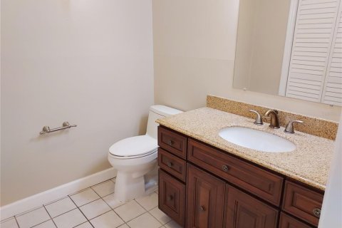 House in Brandon, Florida 4 bedrooms, 248.98 sq.m. № 2222372 - photo 21