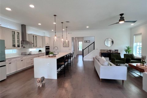 Villa ou maison à louer à Orlando, Floride: 4 chambres, 231.98 m2 № 2165972 - photo 11