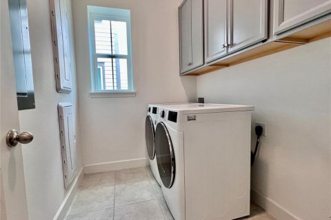 Villa ou maison à louer à Orlando, Floride: 4 chambres, 231.98 m2 № 2165972 - photo 28