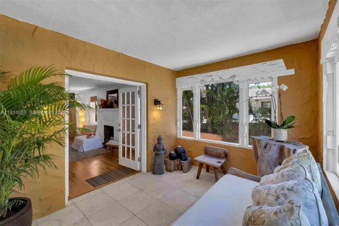 Casa en venta en Miami Shores, Florida, 2 dormitorios, 99.68 m2 № 1984192 - foto 9
