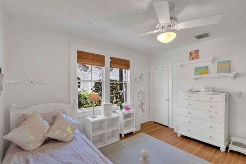 Casa en venta en Miami Shores, Florida, 2 dormitorios, 99.68 m2 № 1984192 - foto 28