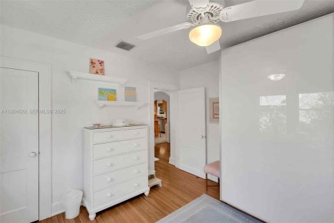 Casa en venta en Miami Shores, Florida, 2 dormitorios, 99.68 m2 № 1984192 - foto 29