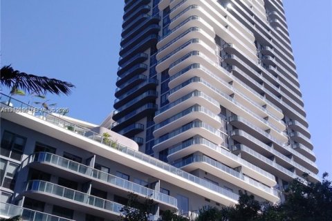 Condominio en venta en Miami, Florida, 2 dormitorios, 80.27 m2 № 2032706 - foto 2