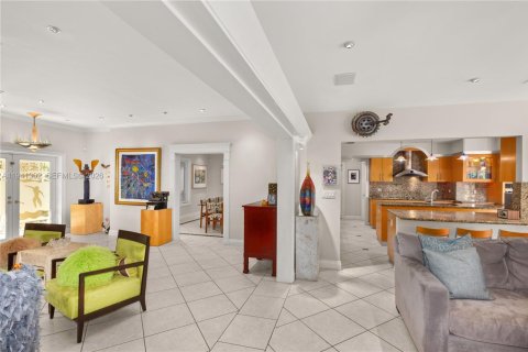 Купить виллу или дом в Корал-Гейблс, Флорида 6 спален, 366.96м2, № 1998558 - фото 30