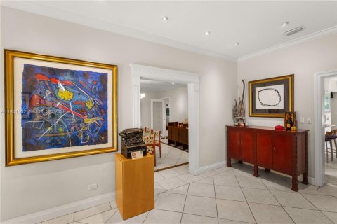 Купить виллу или дом в Корал-Гейблс, Флорида 6 спален, 366.96м2, № 1998558 - фото 25