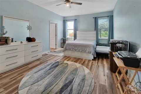Casa en venta en DeLand, Florida, 4 dormitorios, 285.21 m2 № 2152085 - foto 19