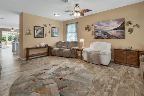 Casa en venta en DeLand, Florida, 4 dormitorios, 285.21 m2 № 2152085 - foto 5