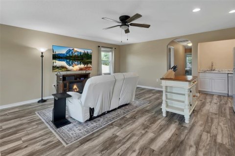 Casa en venta en DeLand, Florida, 4 dormitorios, 285.21 m2 № 2152085 - foto 25
