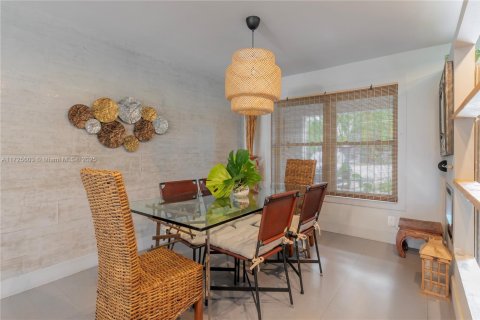 Купить виллу или дом в Холливуд, Флорида 3 спальни, 152.73м2, № 1977526 - фото 16