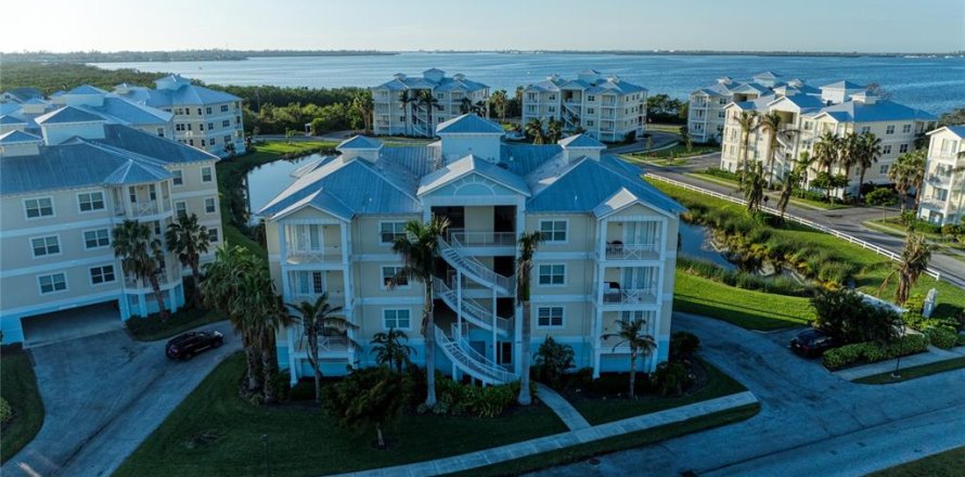 Condo à Bradenton, Floride, 3 chambres  № 2141170