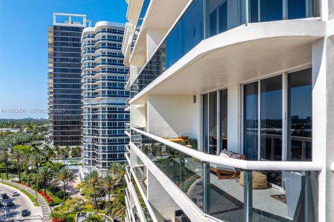 Copropriété à vendre à Surfside, Floride: 2 chambres, 117.06 m2 № 1977371 - photo 29