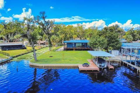 House in Astor, Florida 2 bedrooms, 144.56 sq.m. № 2396356 - photo 9