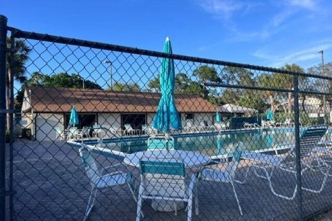 Condo in Palm City, Florida, 3 bedrooms  № 1101120 - photo 1